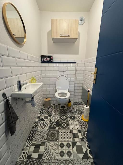 Charmante Maison Renovee Centre-Ville Balbigny 외부 사진